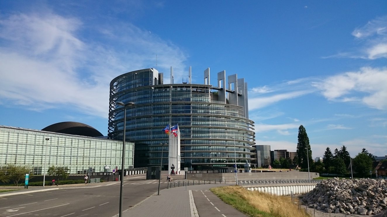 gebouw Europees Parlement abstracte variant toren van Babel